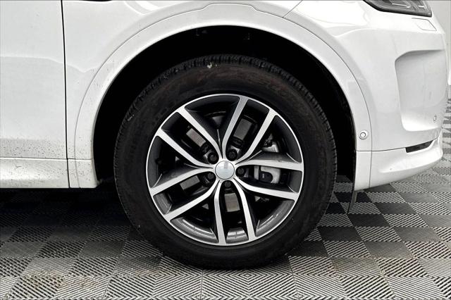 2025 Land Rover Discovery Sport S
