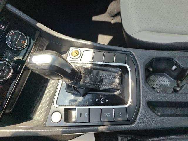 2021 Volkswagen Jetta 1.4T R-Line