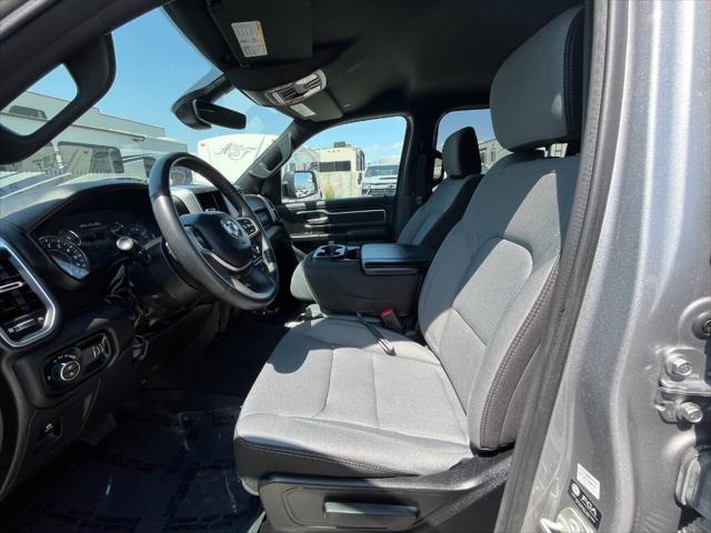 2024 Ram 1500 Big Horn Crew Cab 4x4 5'7" Box