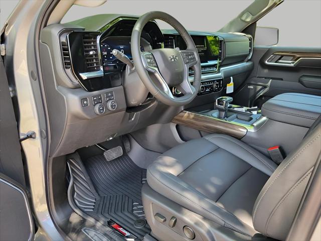 2025 Chevrolet Silverado 1500 4WD Crew Cab Standard Bed LT Trail Boss