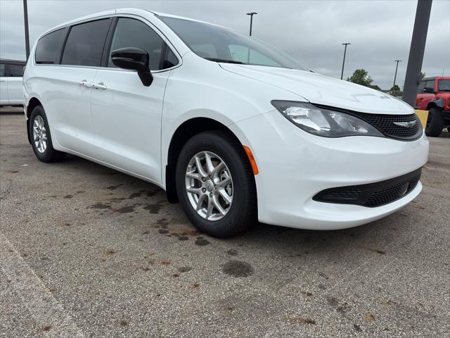 2025 Chrysler Voyager VOYAGER LX