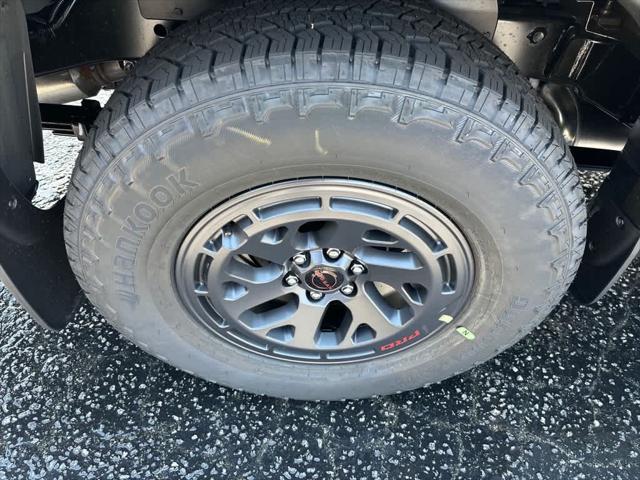 2025 Nissan Frontier Crew Cab PRO-X 4x2