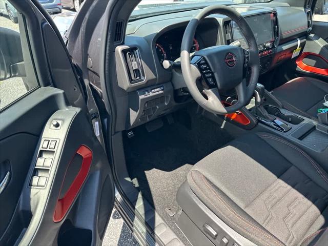 2025 Nissan Frontier Crew Cab PRO-X 4x2