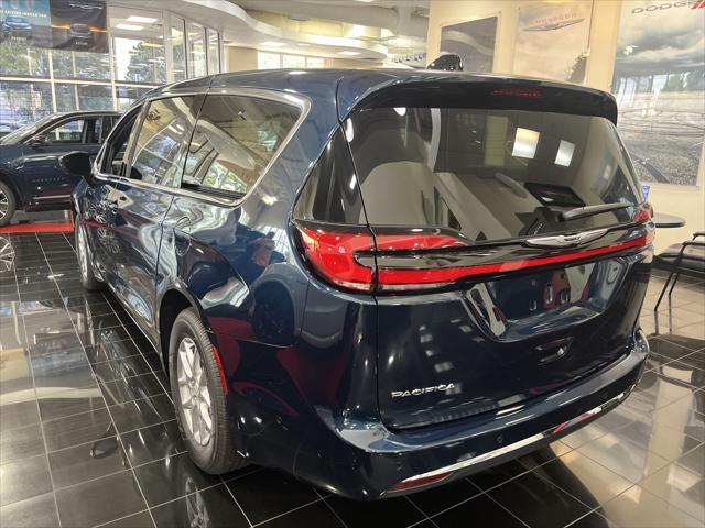 2025 Chrysler Pacifica PACIFICA SELECT