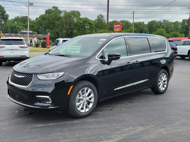 2025 Chrysler Pacifica PACIFICA SELECT AWD
