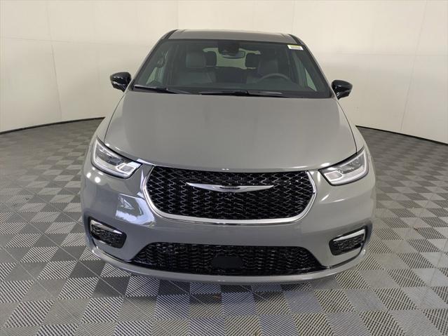 2025 Chrysler Pacifica PACIFICA SELECT