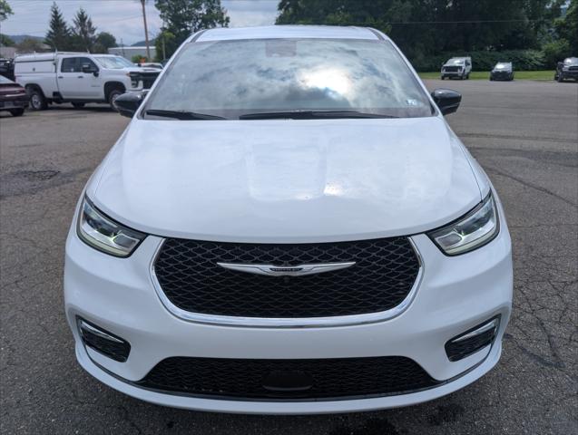 2025 Chrysler Pacifica PACIFICA SELECT AWD