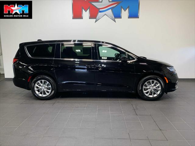 2025 Chrysler Pacifica PACIFICA SELECT AWD