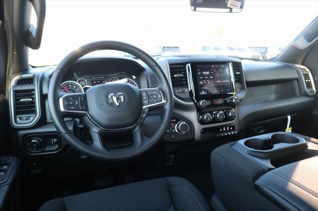 2025 RAM Ram 1500 RAM 1500 TRADESMAN CREW CAB 4X4 57 BOX 2025 RAM Ram 1500 RAM 1500 TRADESMAN CREW CAB 4X4 57 BOX