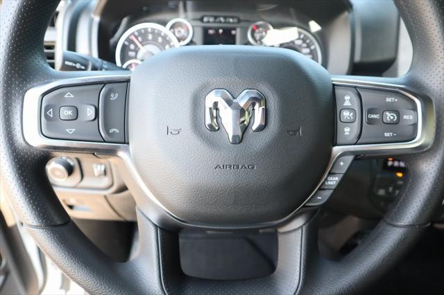 2025 RAM Ram 1500 RAM 1500 TRADESMAN CREW CAB 4X4 57 BOX 2025 RAM Ram 1500 RAM 1500 TRADESMAN CREW CAB 4X4 57 BOX