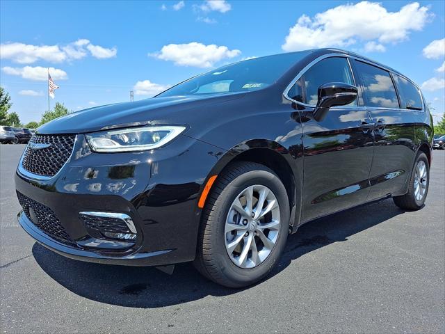 2025 Chrysler Pacifica PACIFICA SELECT AWD