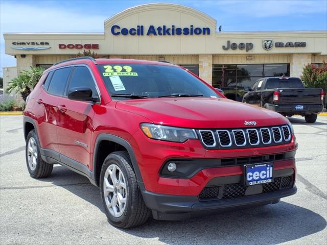 2025 Jeep Compass COMPASS LATITUDE 4X4