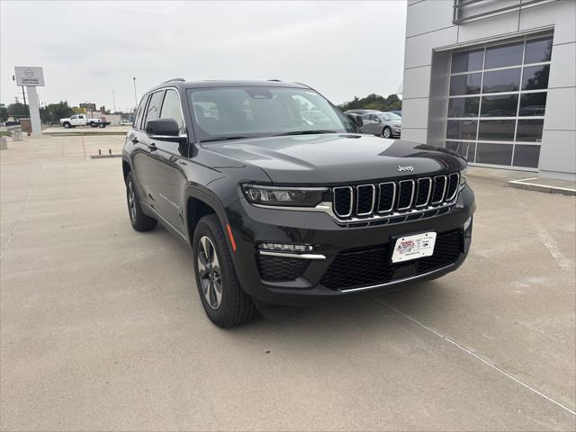 2023 Jeep Grand Cherokee 4xe  2023 Jeep Grand Cherokee 4xe