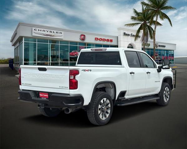 2024 Chevrolet Silverado 2500HD 4WD Crew Cab Standard Bed Custom