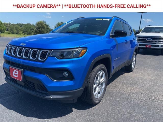 2025 Jeep Compass COMPASS LATITUDE 4X4
