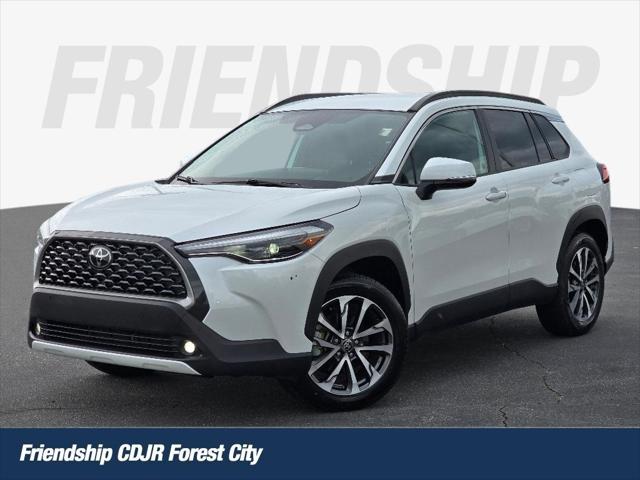 2023 Toyota Corolla Cross XLE