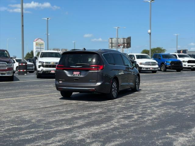 2021 Chrysler Pacifica Hybrid Touring L