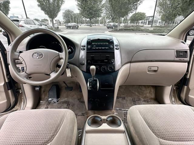 2006 Toyota Sienna 5dr LE FWD 7-Passenger (Natl)