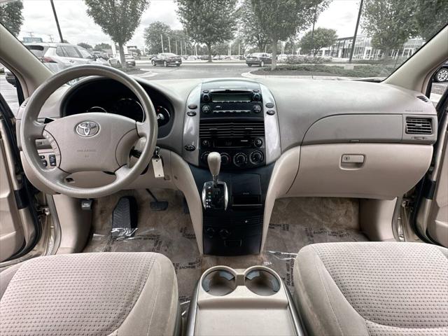 2006 Toyota Sienna LE