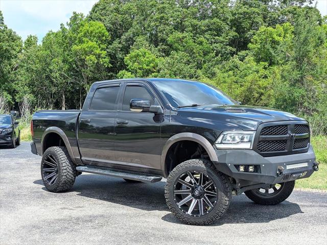 2017 RAM 1500 Laramie Crew Cab 4x4 57 Box