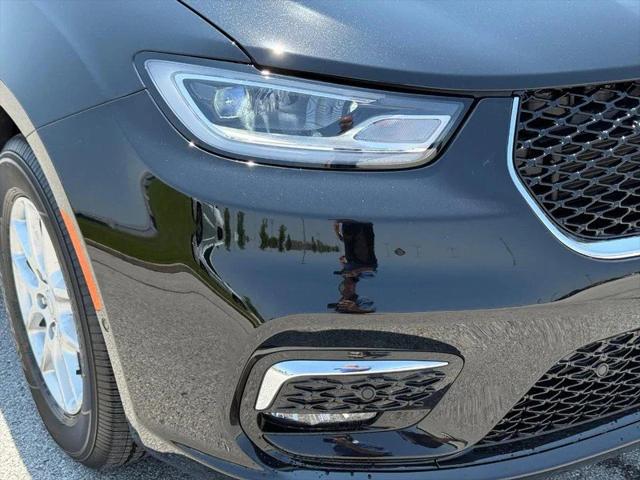 2025 Chrysler Pacifica PACIFICA SELECT