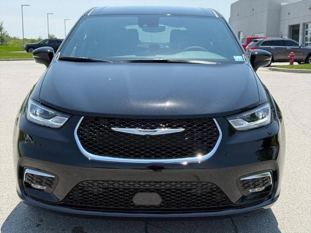 2025 Chrysler Pacifica PACIFICA SELECT