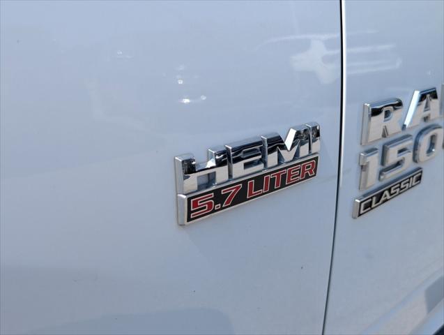 2022 RAM 1500 Classic SLT Crew Cab 4x4 64 Box