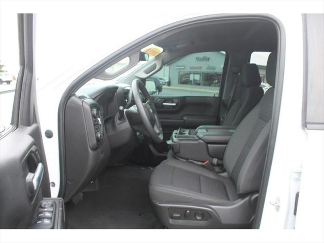 2022 Chevrolet Silverado 1500 4WD Crew Cab Standard Bed Custom