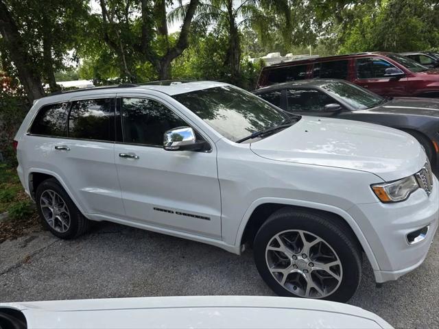 2020 Jeep Grand Cherokee Overland 4X2