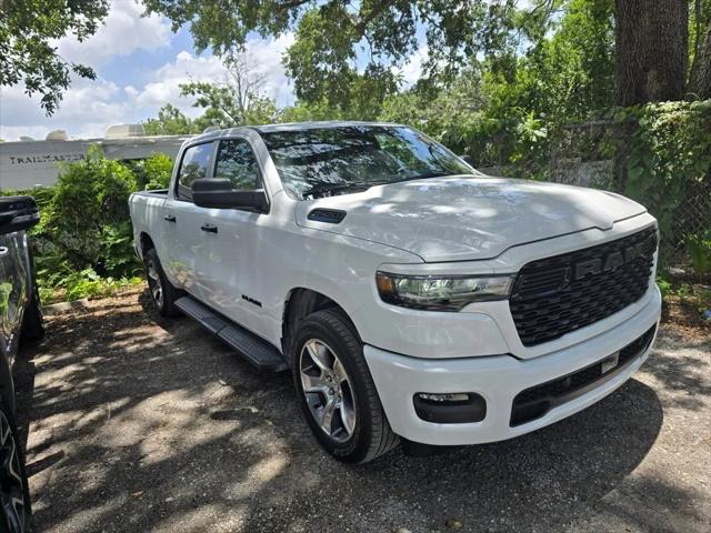 2025 RAM 1500 Tradesman Crew Cab 4x4 57 Box