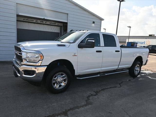 2024 RAM 2500 Tradesman Crew Cab 4x4 8 Box