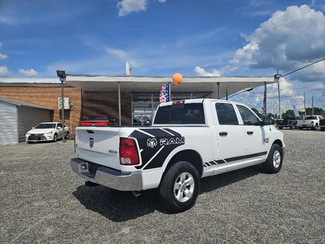 2023 RAM 1500 Classic SLT Crew Cab 4x4 57 Box