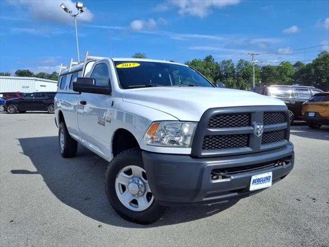 2017 RAM 3500 Tradesman Regular Cab 4x4 8 Box