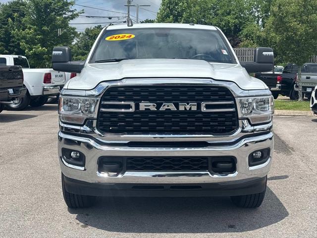 2024 RAM 3500 Big Horn Crew Cab 4x4 8 Box