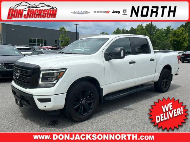 2023 Nissan TITAN Crew Cab SV 4x4