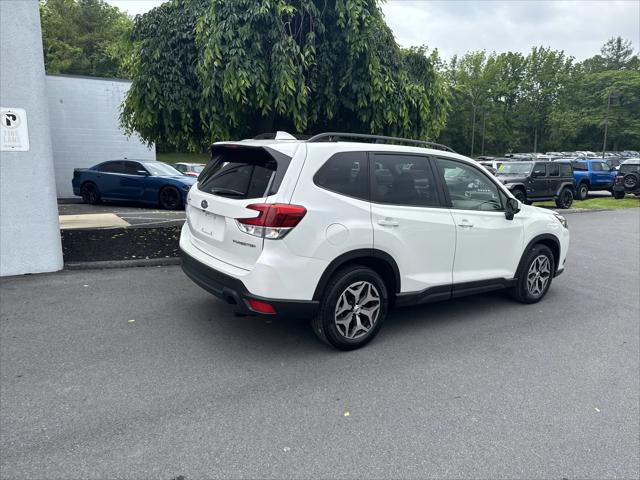 2022 Subaru Forester Premium 2022 Subaru Forester Premium