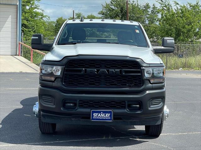 2024 RAM 3500 Tradesman Crew Cab 4x4 8 Box