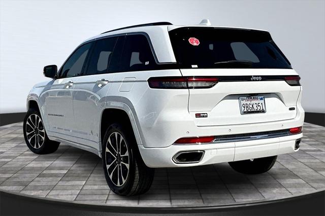 2022 Jeep Grand Cherokee Overland 4x2