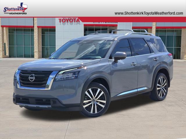 2023 Nissan Pathfinder Platinum FWD