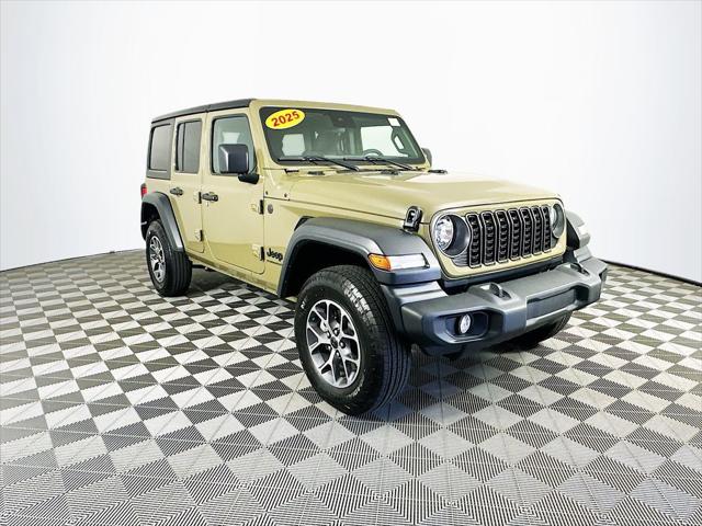2025 Jeep Wrangler 4-Door Summit 4x4 2025 Jeep Wrangler 4-Door Summit 4x4