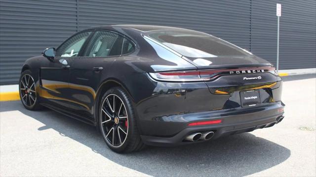 2022 Porsche Panamera 4S
