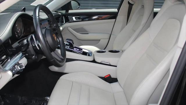 2022 Porsche Panamera 4S