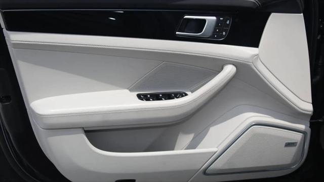 2022 Porsche Panamera 4S