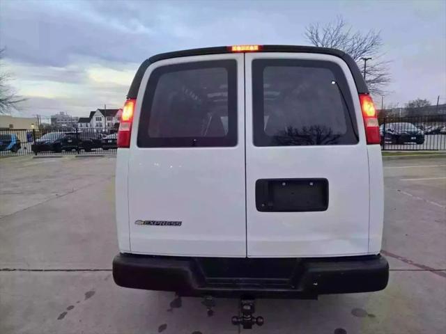 2019 Chevrolet Express Work Van