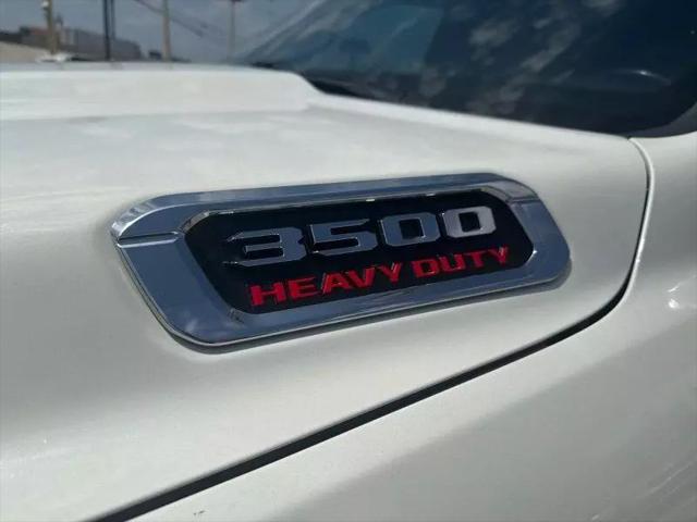 2019 Ram 3500 Laramie Crew Cab 4x4 8' Box