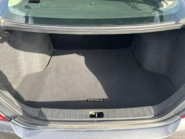 2017 Nissan Versa 1.6 S+