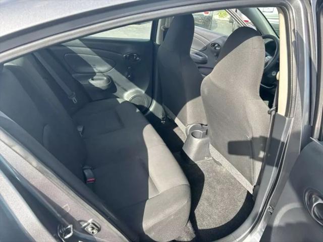 2017 Nissan Versa 1.6 S+