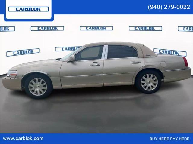 2011 Lincoln Town Car Signature Limited