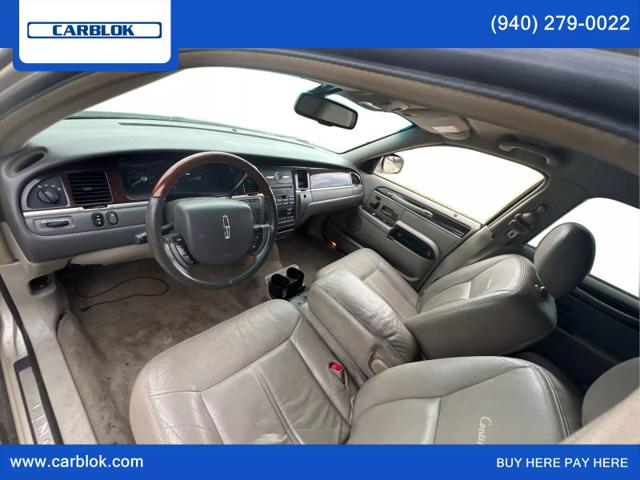 2011 Lincoln Town Car Signature Limited