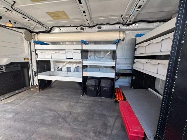 2015 Ford Transit w/60/40 Side Door w/RWB